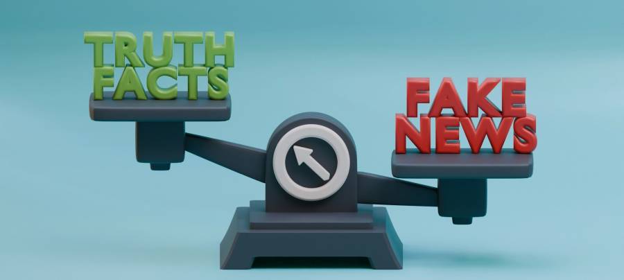 scales weighing "truth, facts" vs "fake news"