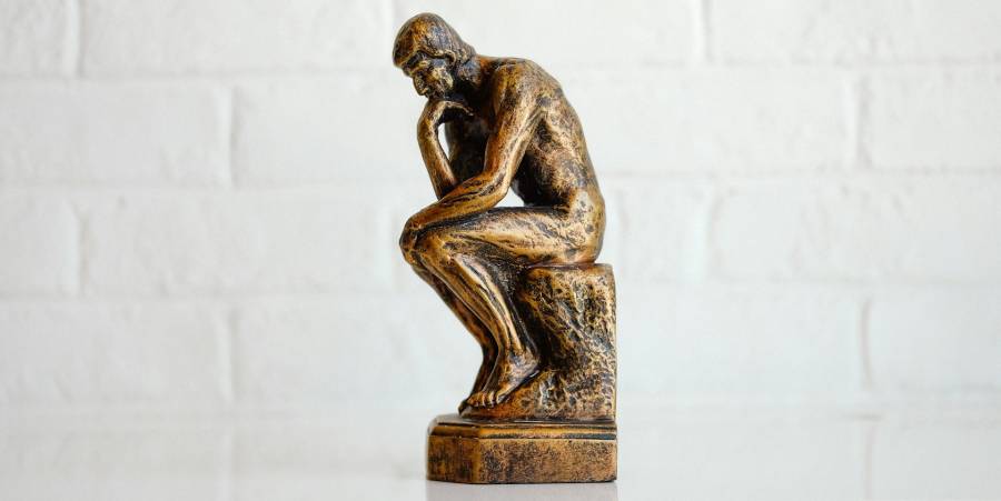 the thinker sculpture