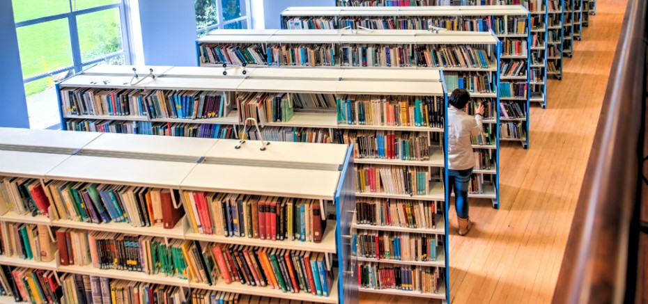books on library shelves